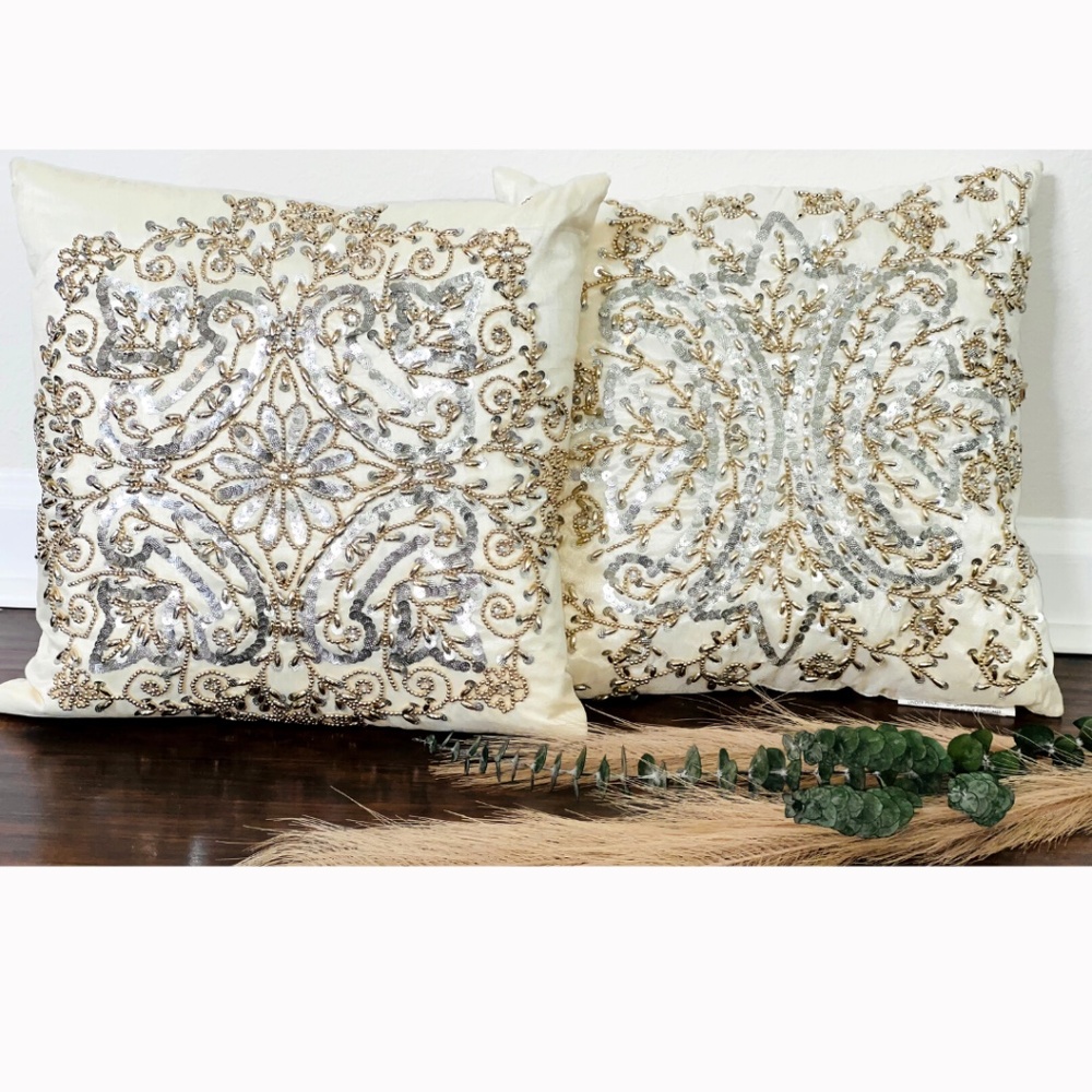 Luxury Gold Silver Beaded Ivory Cream Throw Pillow (Set of 2)
